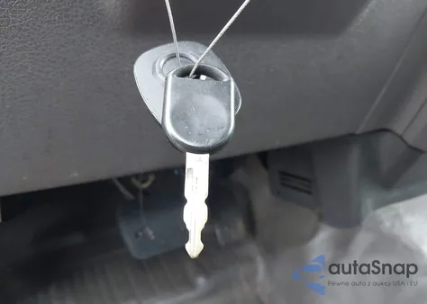 2010 Ford F-150 Xl/Xlt z USA, uszkodzony, nr VIN 1FTVX1EV0AKE30550